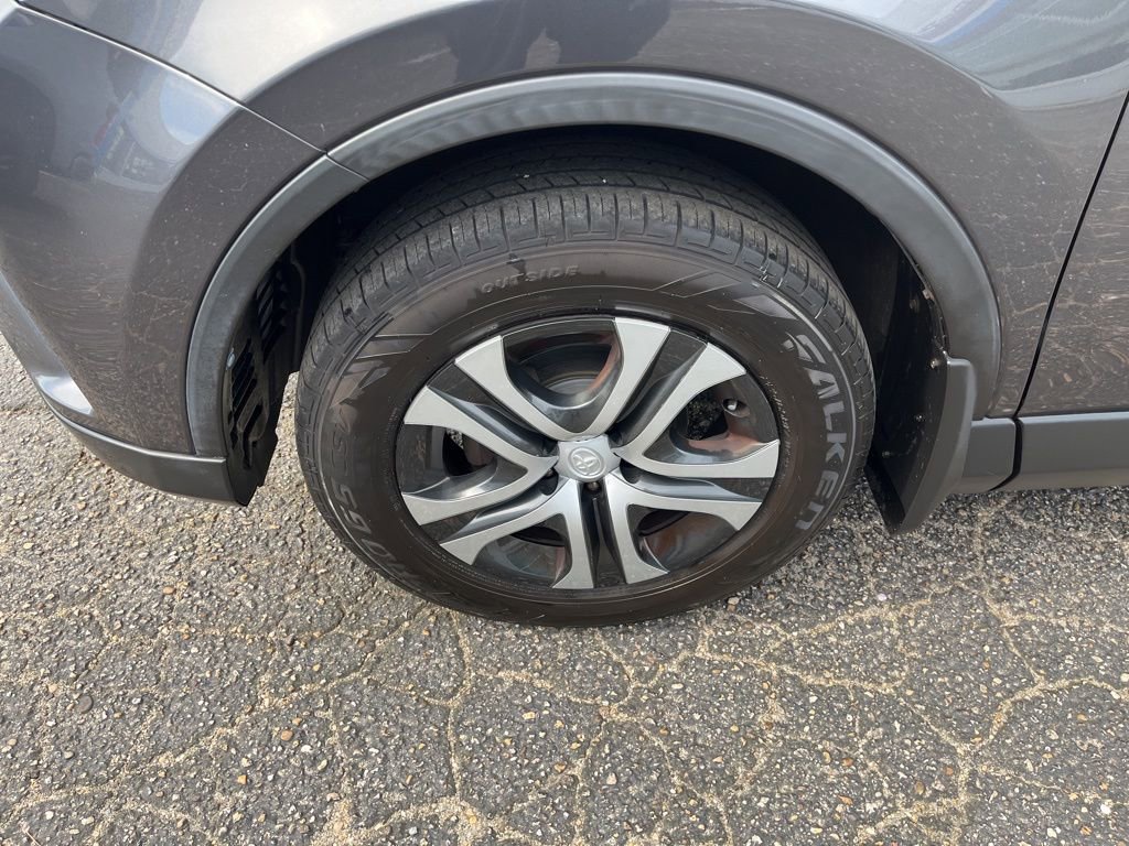 Used 2016 Toyota RAV4 LE image 26