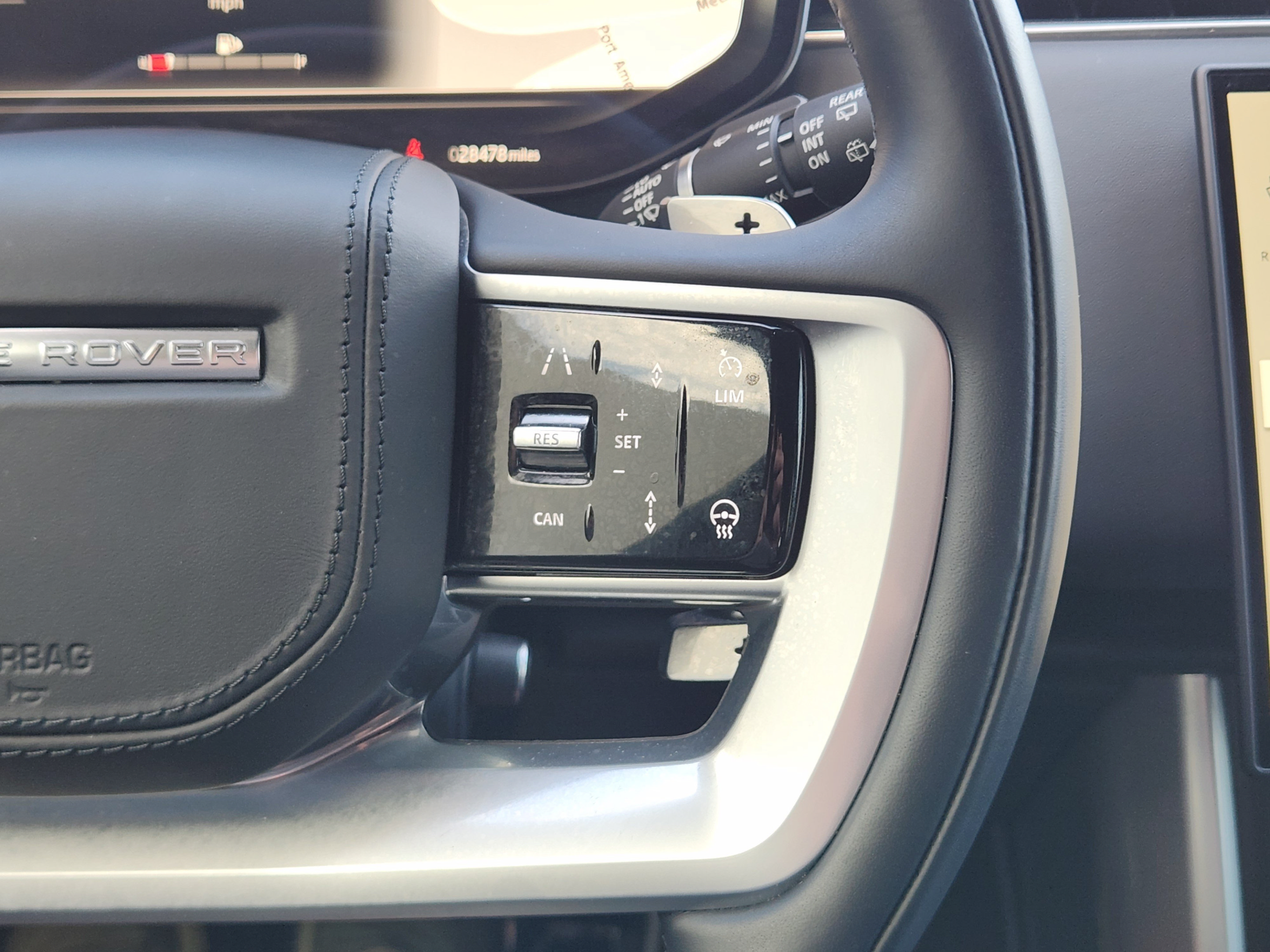 Certified 2024 Land Rover Range Rover SV AWD/4WD image 24