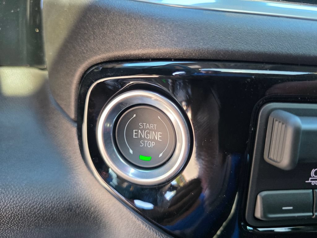 New 2026 Chevrolet Silverado 1500 LTZ w/ LTZ Premium Package AWD/4WD image 17