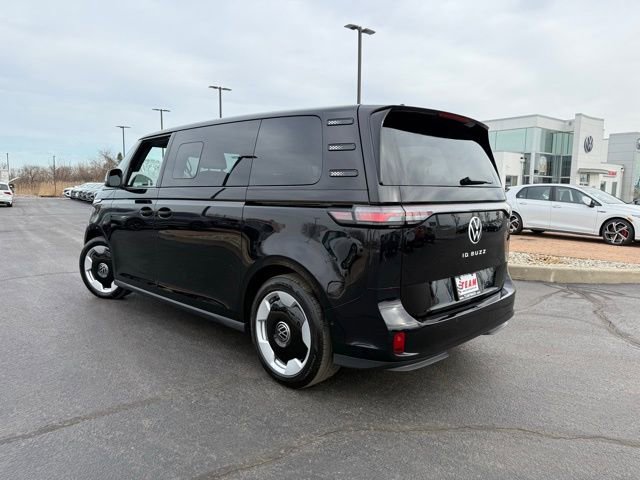 New 2025 Volkswagen ID. Buzz Pro S RWD image 5