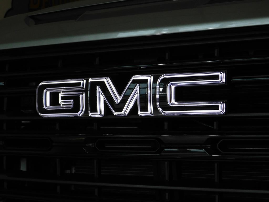 Used 2024 GMC Sierra 1500 Elevation AWD/4WD image 17