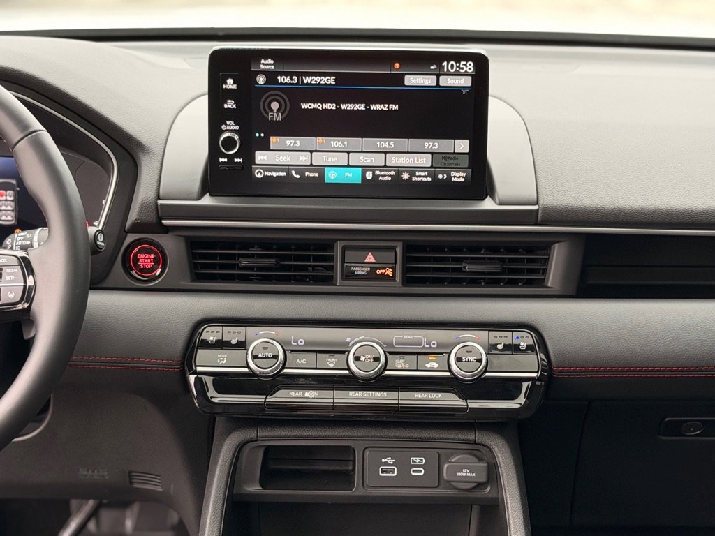 Used 2025 Honda Pilot Black Edition image 16