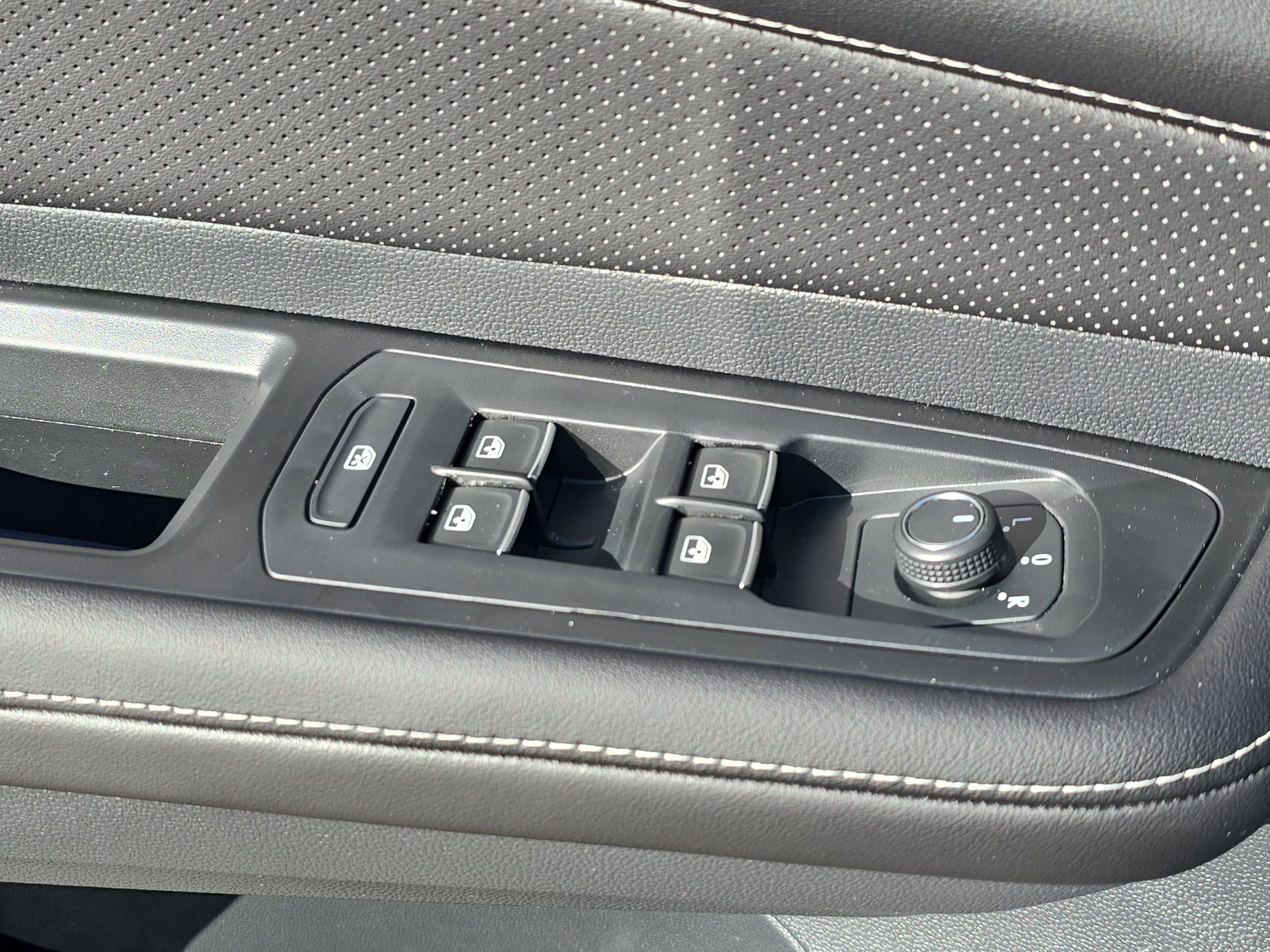 New 2026 Volkswagen Atlas SE AWD/4WD image 28