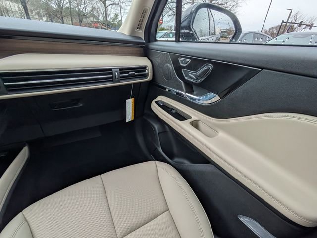 New 2026 Lincoln Corsair Reserve image 15