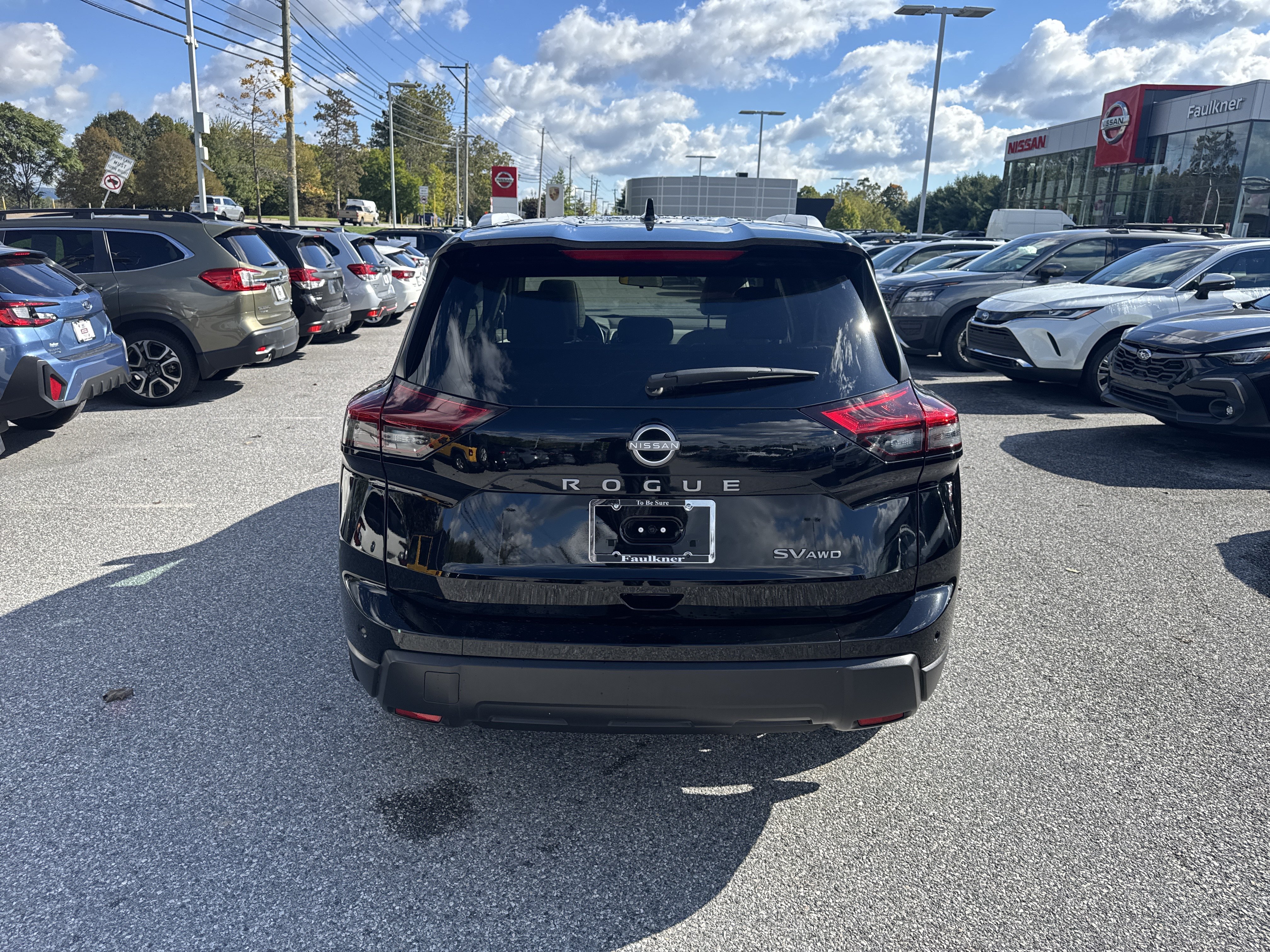 Used 2024 Nissan Rogue SV w/ SV Premium Package AWD/4WD image 27