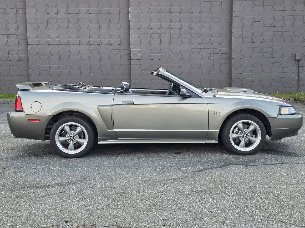 Used 2002 Ford Mustang GT RWD image 4