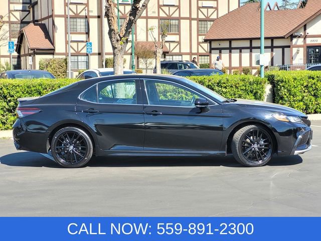 Used 2023 Toyota Camry XSE image 4