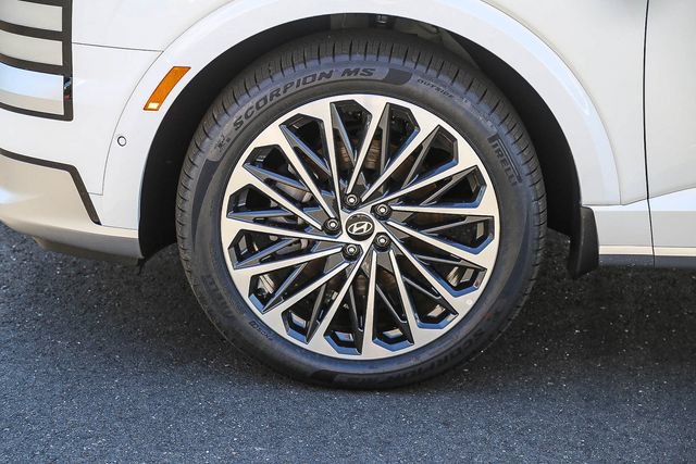 New 2026 Hyundai Palisade Calligraphy FWD image 11
