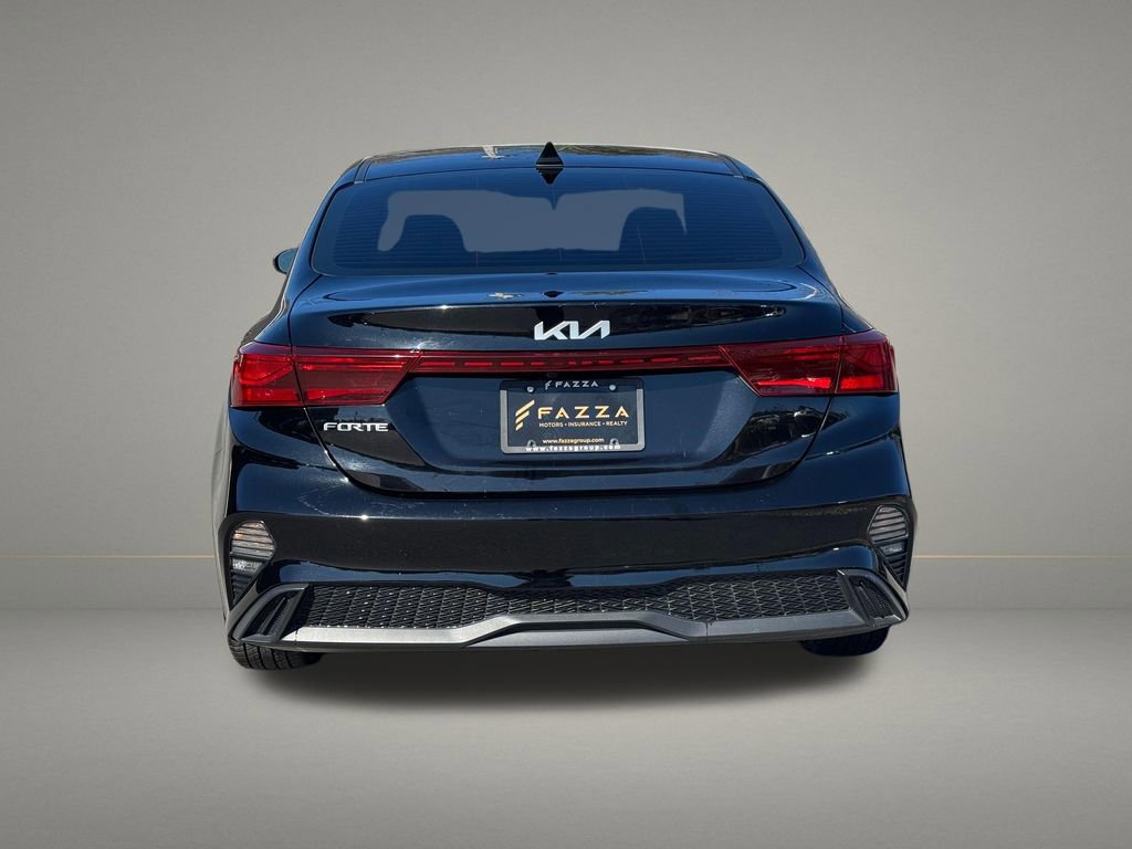 Used 2022 Kia Forte LXS FWD image 4
