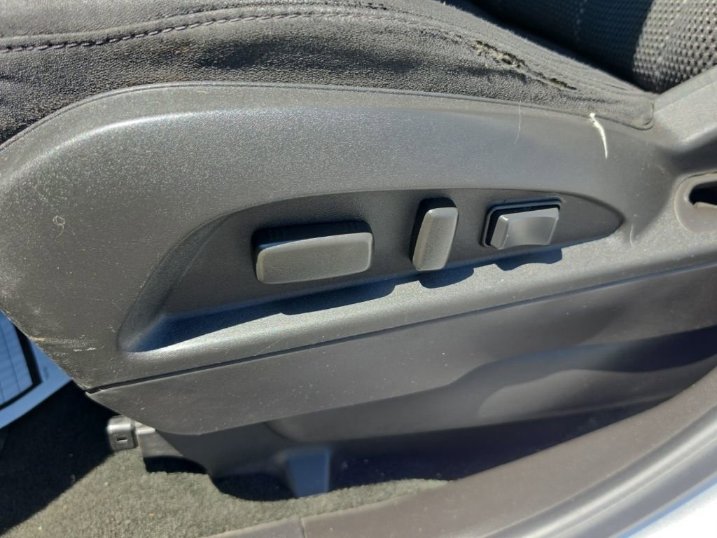 Used 2012 Chevrolet Equinox LT w/ Driver Convenience Package FWD image 17