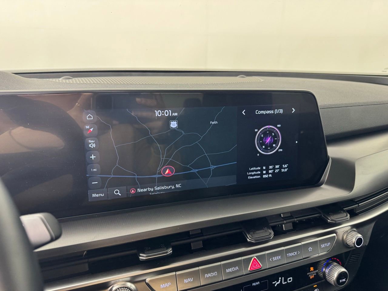 Used 2025 Kia Telluride S image 18