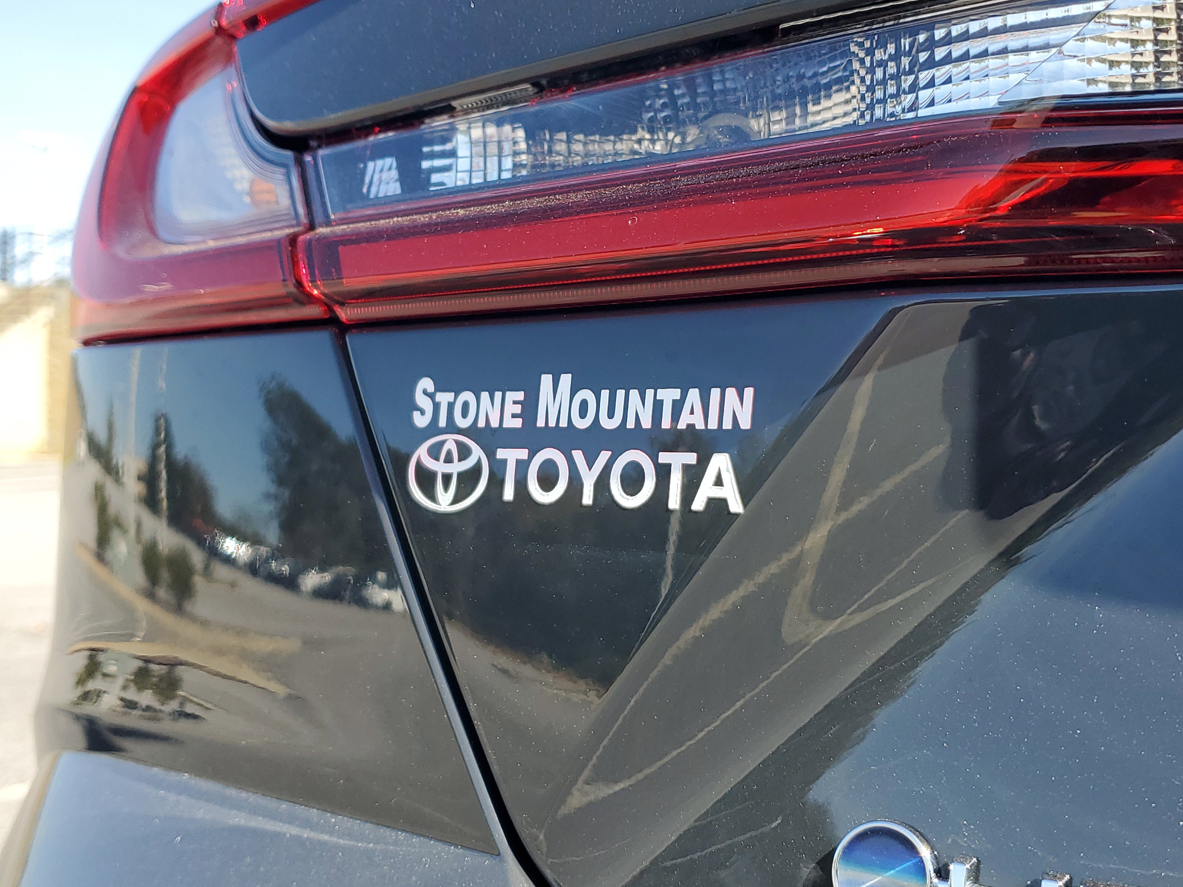 New 2026 Toyota Camry SE image 9