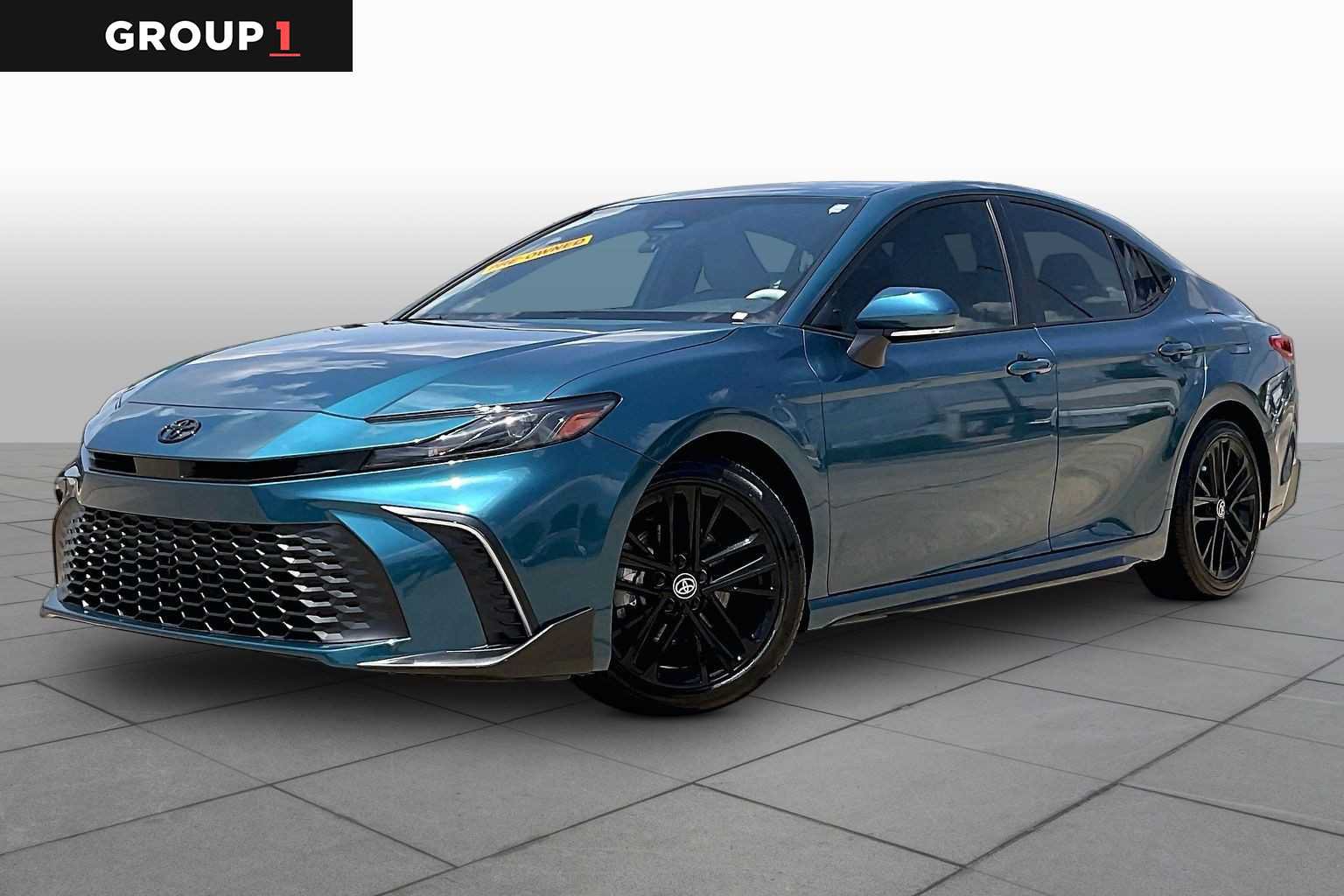 Used 2025 Toyota Camry SE