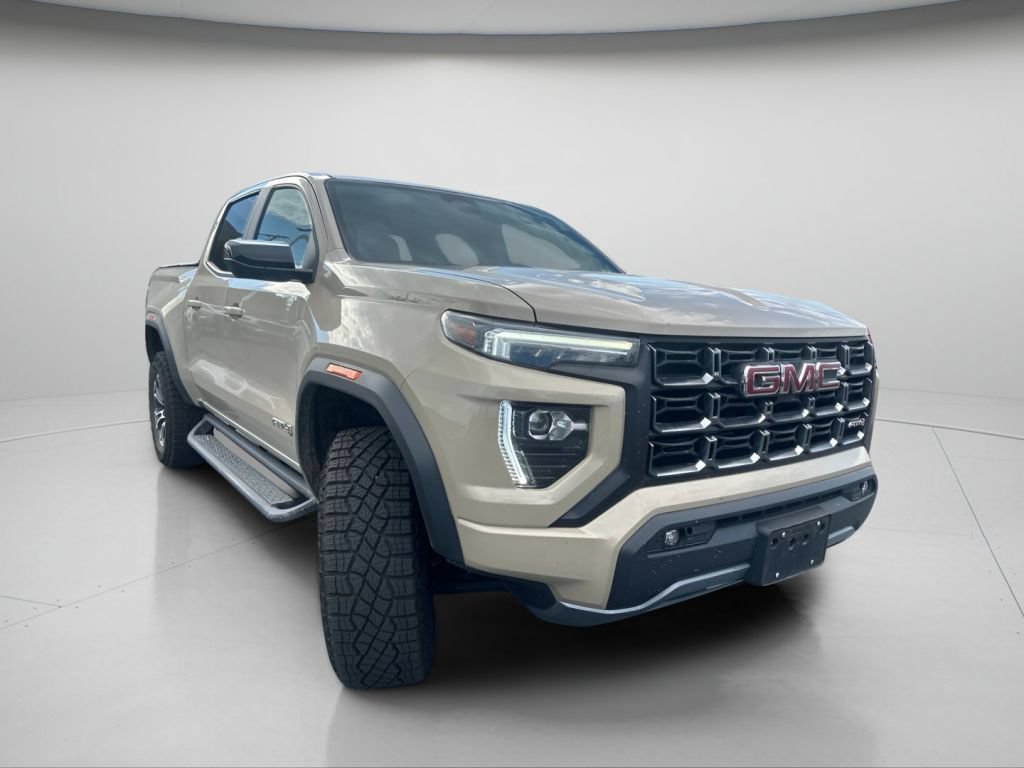 Used 2023 GMC Canyon AT4 w/ AT4 Premium Package AWD/4WD image 2