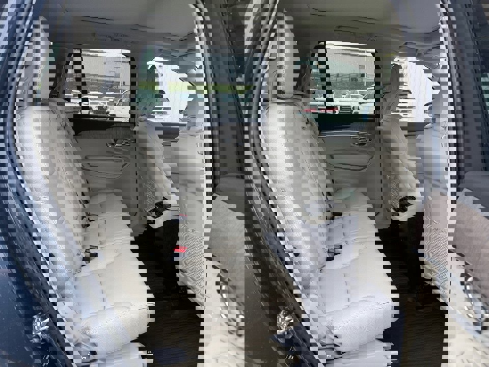 Certified 2023 Volvo XC90 B6 Plus w/ Protection Package Premier image 29