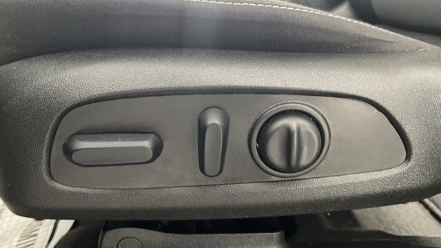 Used 2023 Chevrolet Blazer LT w/ Convenience Package image 35