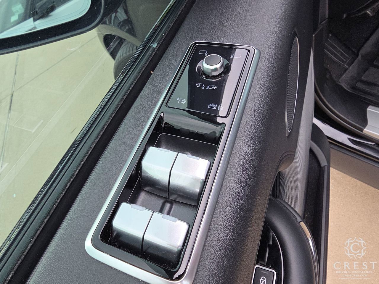 Used 2021 Land Rover Range Rover P525 Westminster Edition image 9