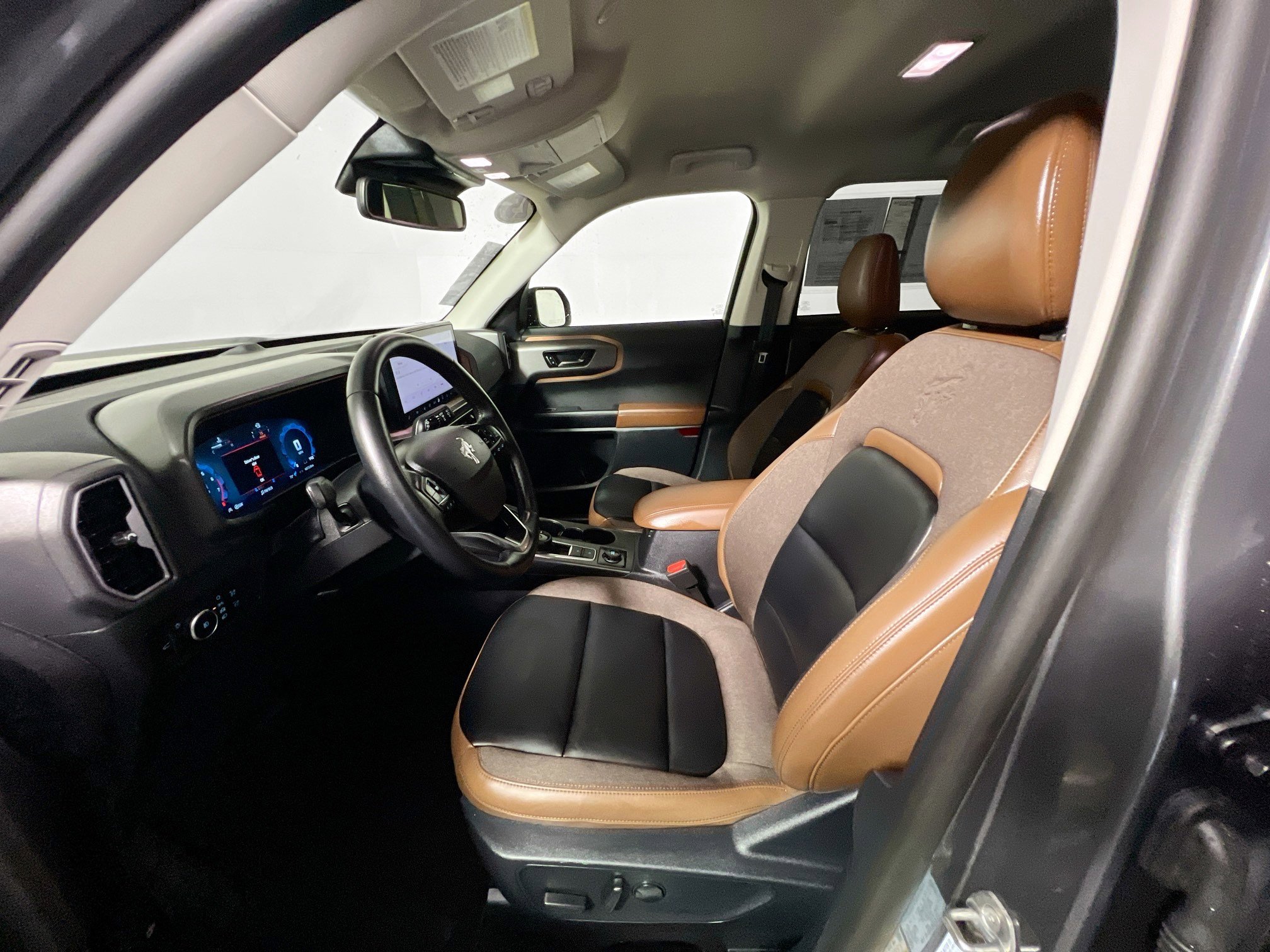 Used 2025 Ford Bronco Sport Outer Banks image 14