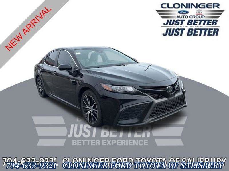 Used 2023 Toyota Camry SE