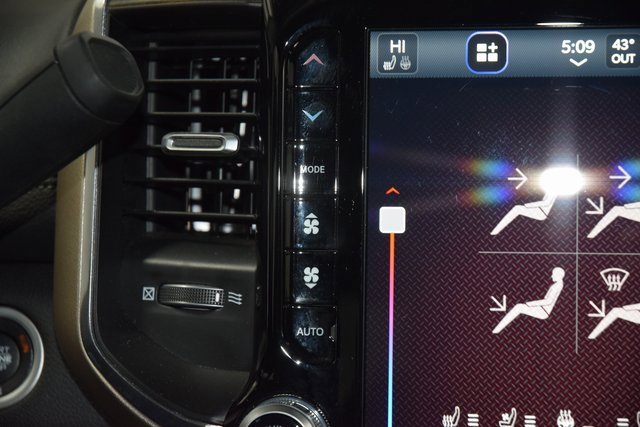 Used 2024 RAM 3500 Laramie image 35