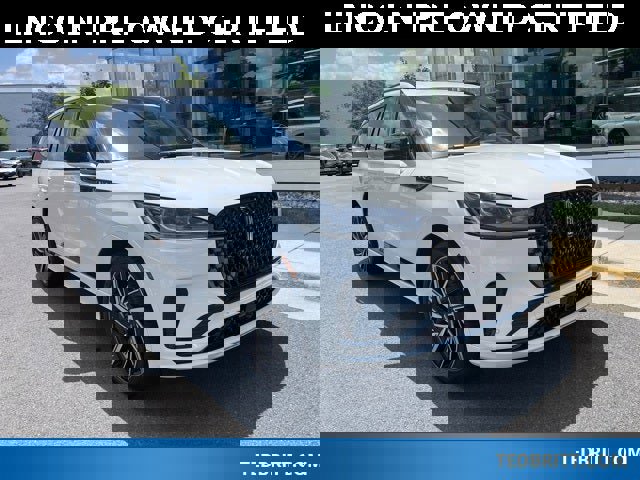 Certified 2025 Lincoln Aviator Black Label w/ Jet Appearance Package