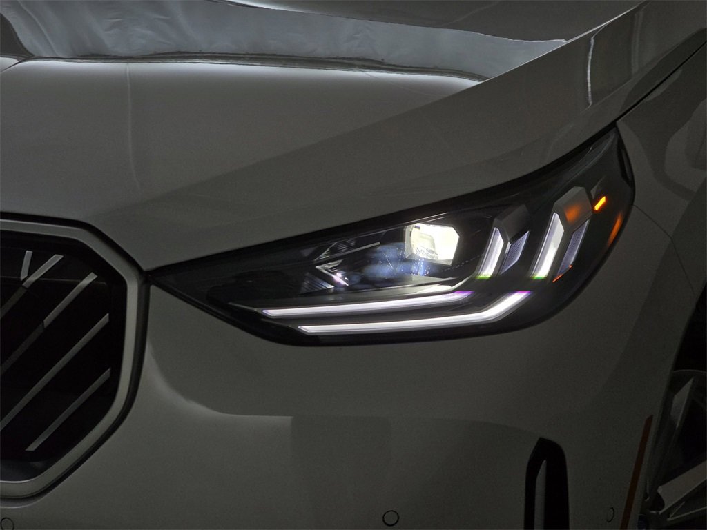 Used 2025 BMW X3 xDrive30i w/ Premium Package image 32