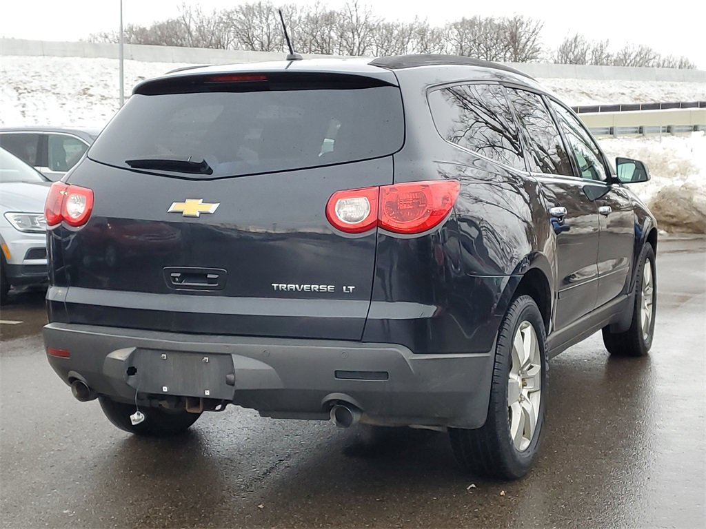 Used 2011 Chevrolet Traverse LT w/ Personal Connectivity Package image 3
