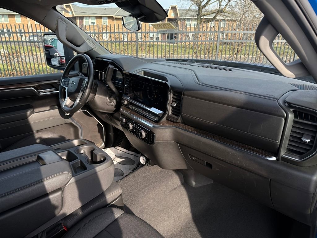 Used 2023 Chevrolet Silverado 1500 RST image 13
