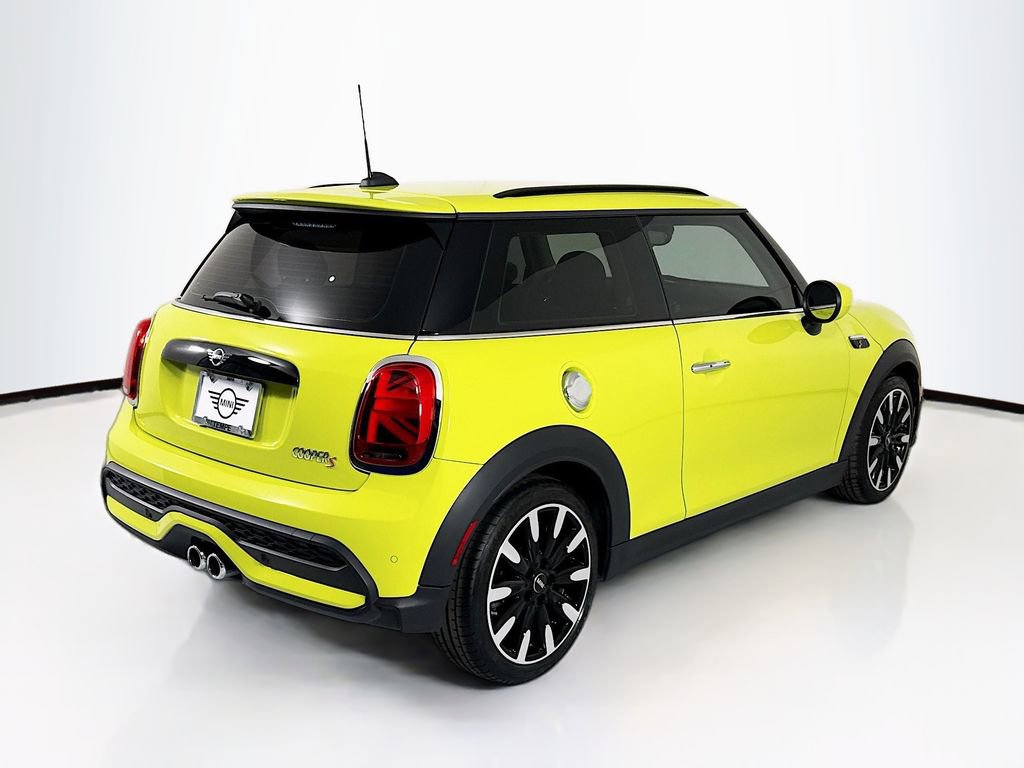 Certified 2024 MINI Cooper S w/ Signature Upholstery Package FWD image 5