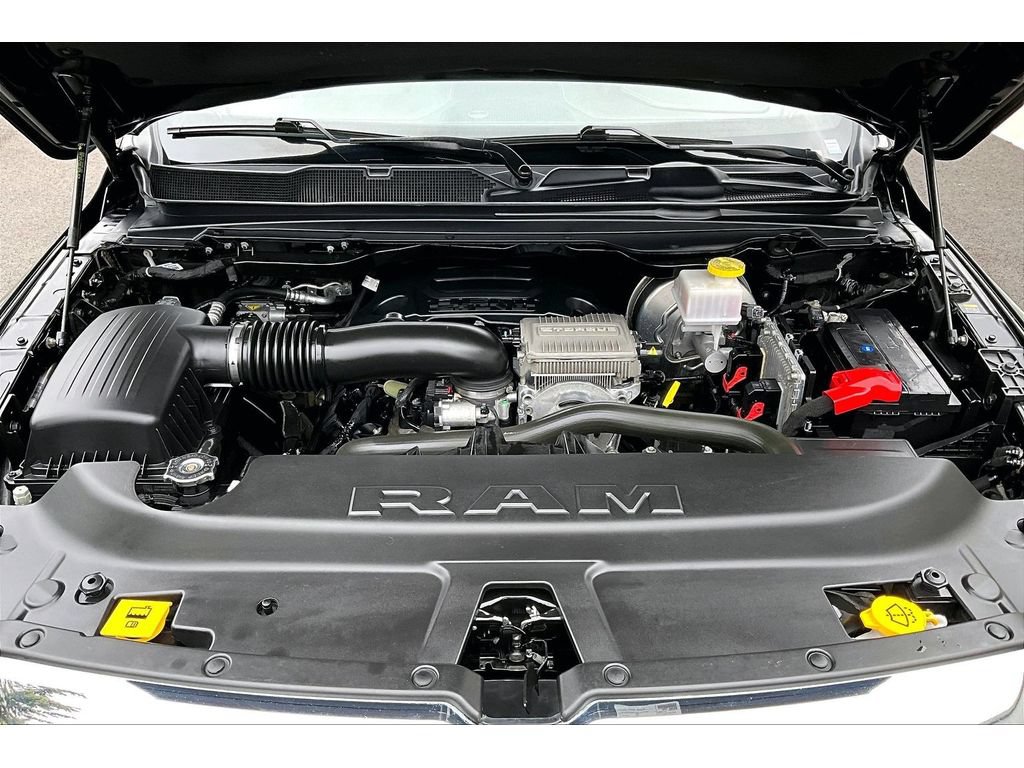 Used 2022 RAM 1500 Limited w/ Body-Colour Bumper Group AWD/4WD image 10