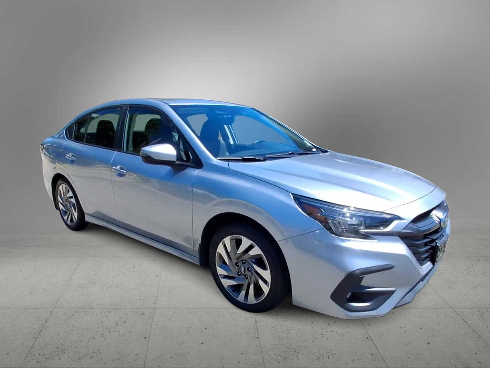 Used 2023 Subaru Legacy Limited AWD/4WD image 2