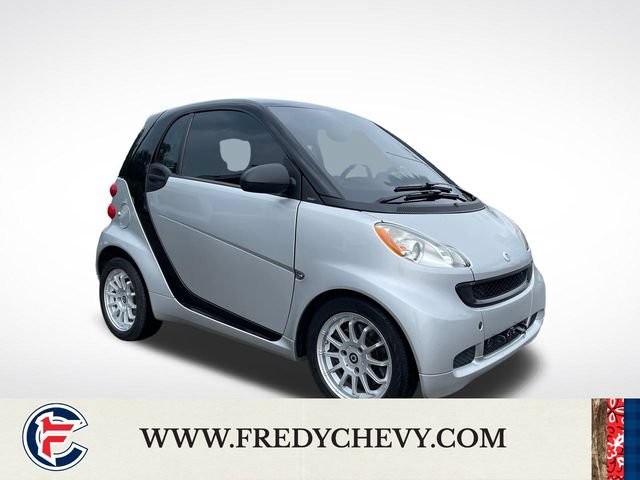 Used 2011 smart fortwo passion RWD image 8