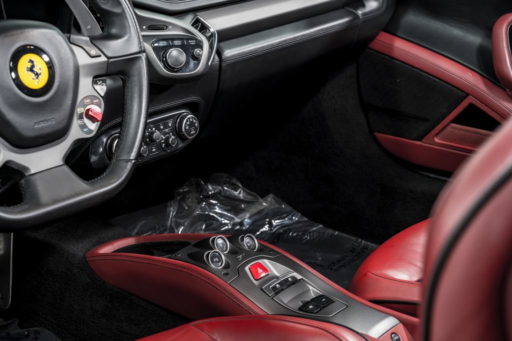 Used 2014 Ferrari 458 Spider RWD image 19