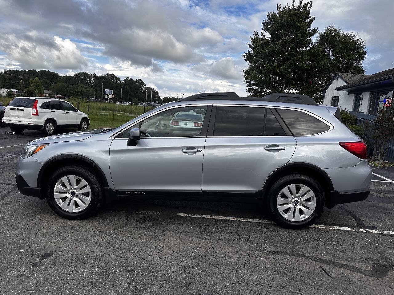 Used 2016 Subaru Outback 2.5i Premium w/ Protection Package #2 AWD/4WD image 6