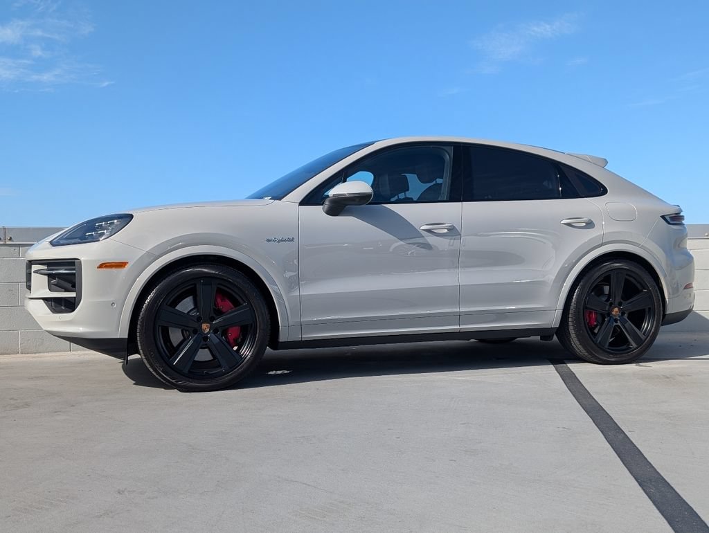Certified 2026 Porsche Cayenne S AWD/4WD image 2