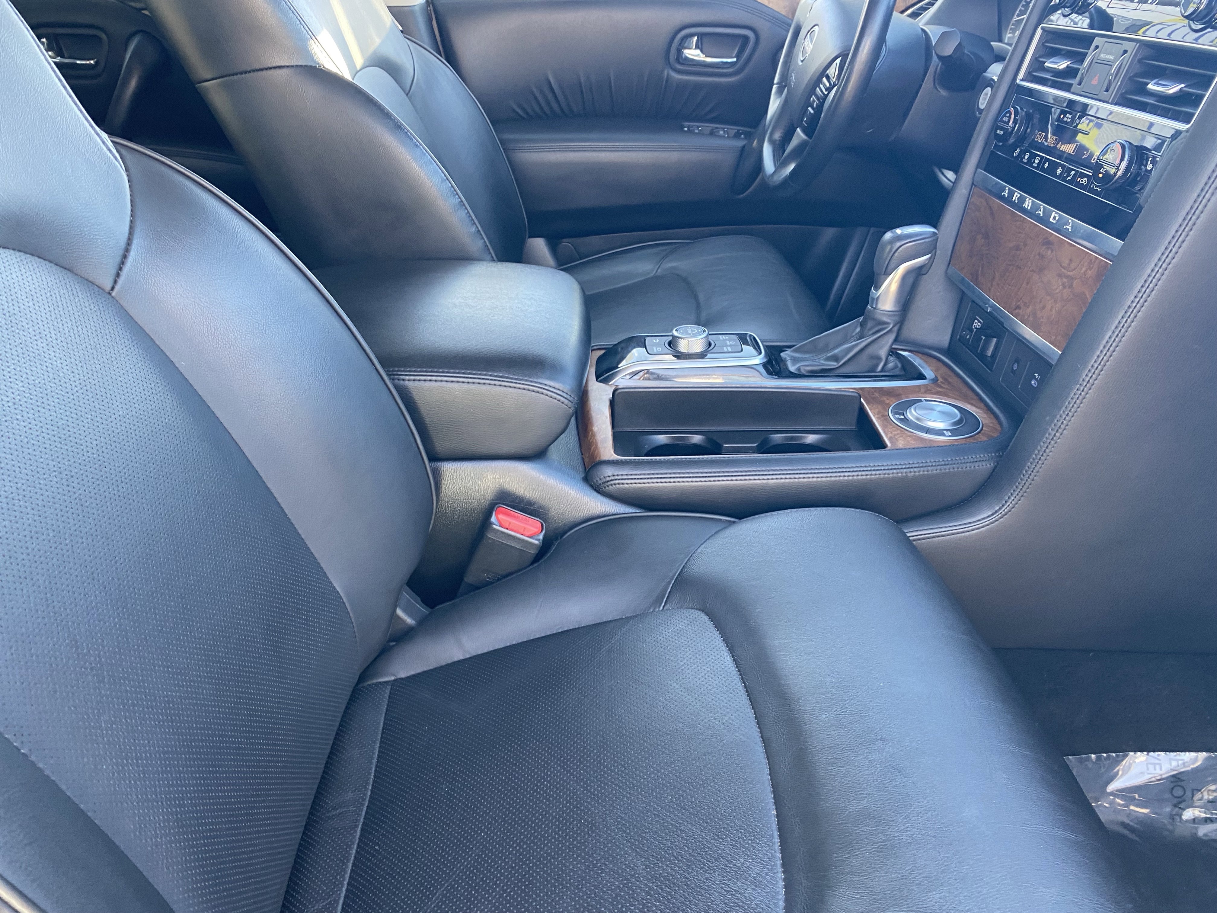 Used 2023 Nissan Armada SL w/ Captain's Chairs Package image 11