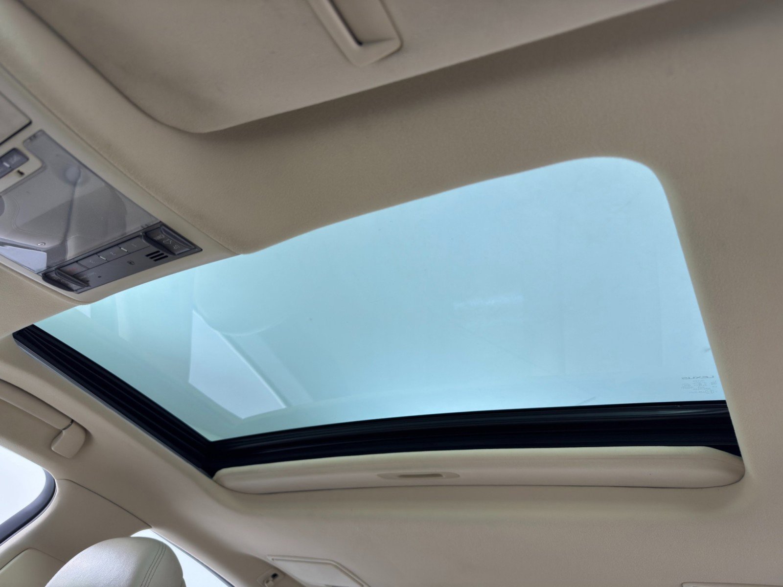 Used 2012 Lexus LS 460 w/ Comfort Pkg image 11