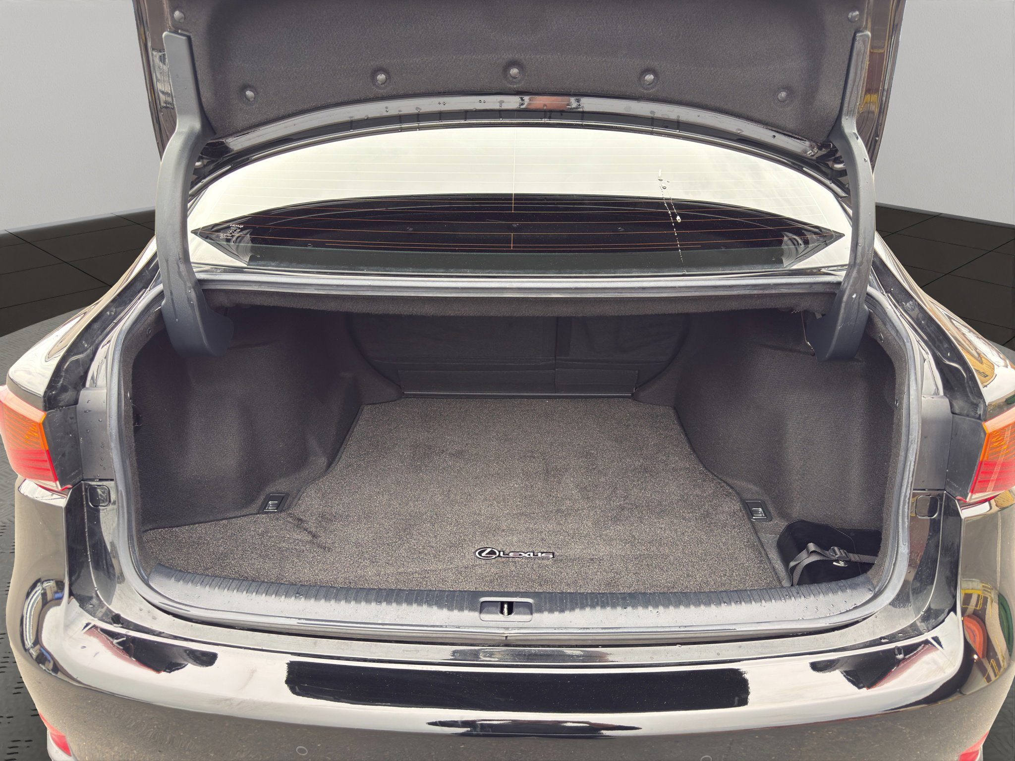 Used 2019 Lexus IS 300 F Sport image 23