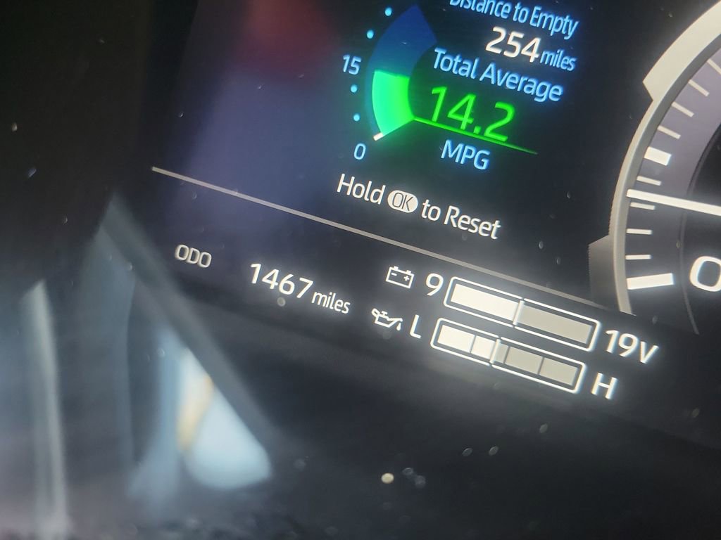 Used 2025 Toyota Tundra Limited image 34