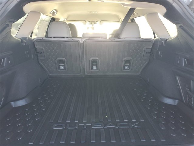 Used 2020 Subaru Outback Limited image 8