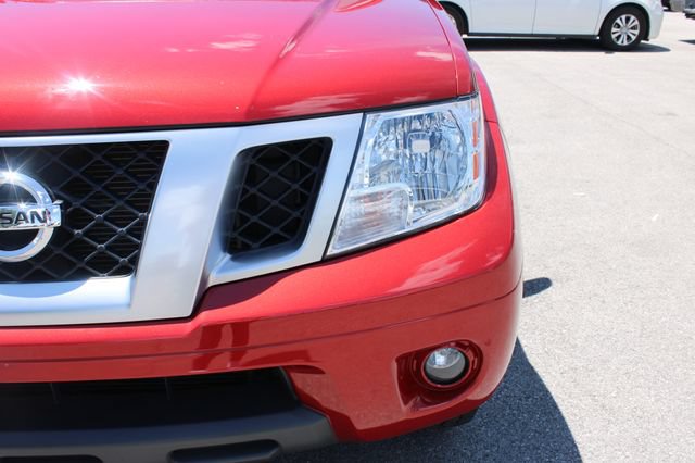 Used 2018 Nissan Frontier Desert Runner RWD image 32