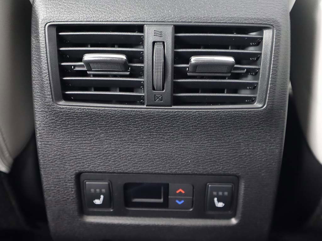 New 2025 Mitsubishi Outlander AWD image 57