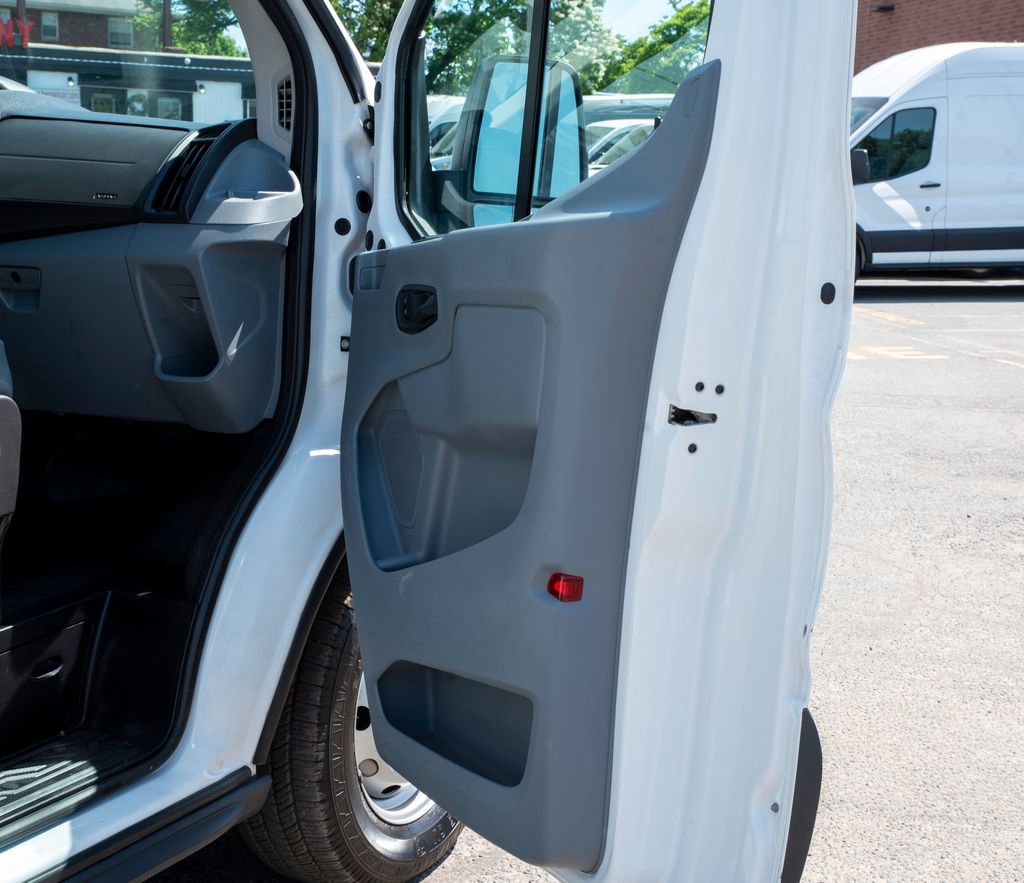 Used 2018 Ford Transit 350 XL RWD image 16