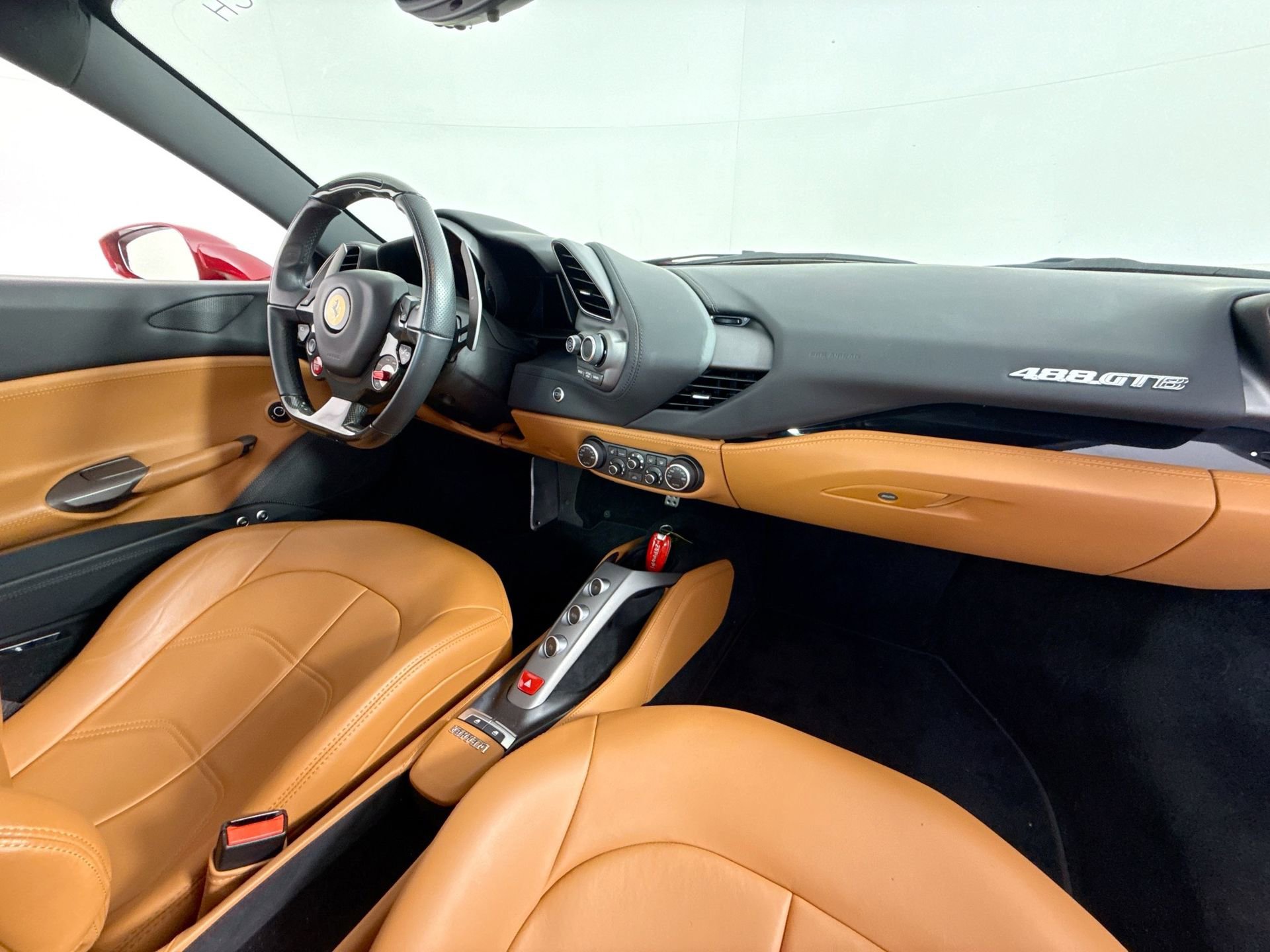 Certified 2019 Ferrari 488 GTB RWD image 24