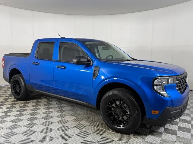 Used 2025 Ford Maverick XL FWD image 9