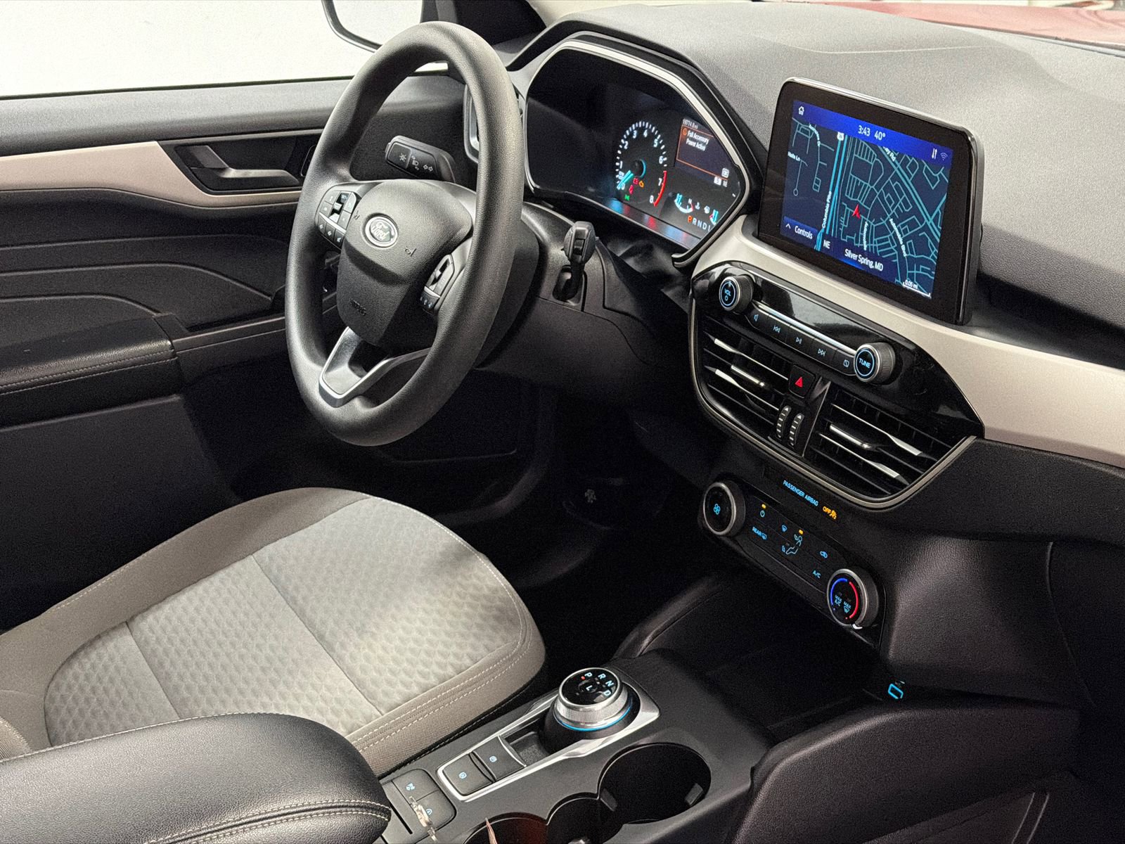 Used 2022 Ford Escape SE image 8