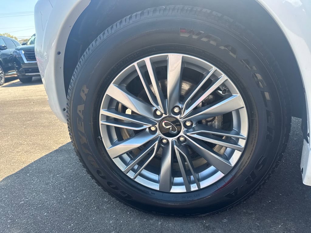 Used 2024 INFINITI QX80 Luxe RWD image 28