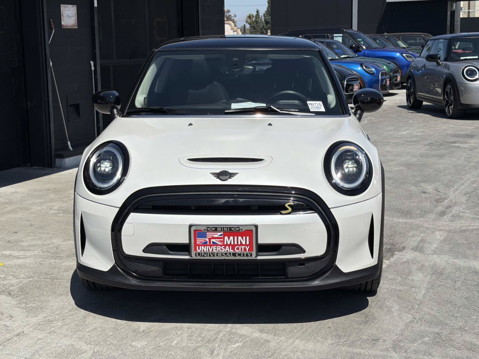 Used 2024 MINI Cooper SE FWD image 2