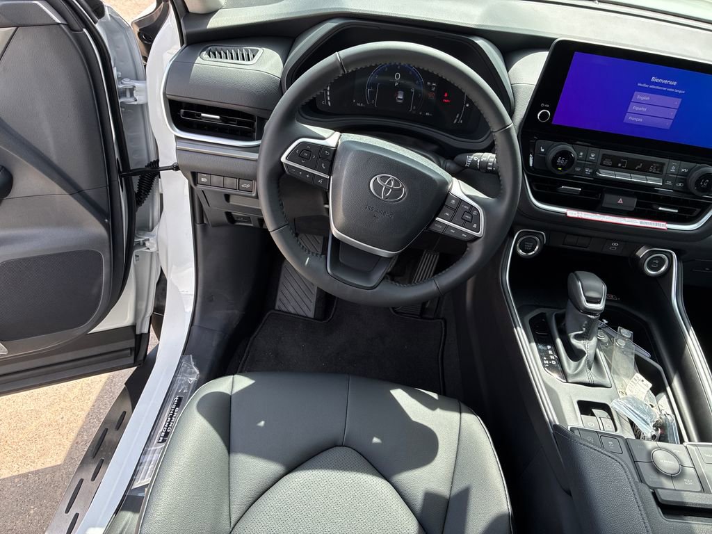 New 2026 Toyota Grand Highlander XLE image 19