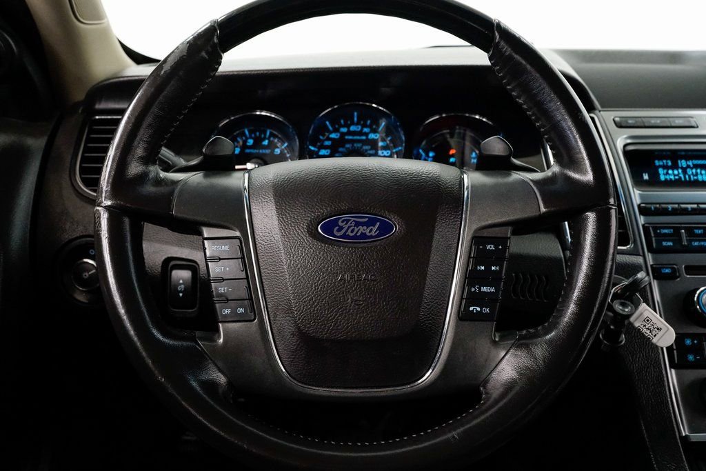 Used 2010 Ford Taurus Limited image 11